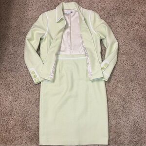 WORTH NEW YORK Knit Skirt Suit PALE GREEN Made in USA Elegant - Sz 6 Excellent!